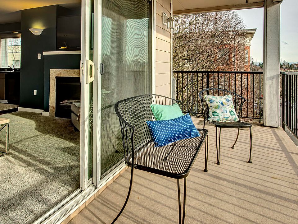 1st image of 107 20th Ave #304