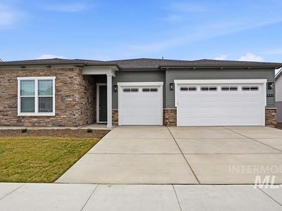 2221 N Kenora Ave, Star, ID, 83669