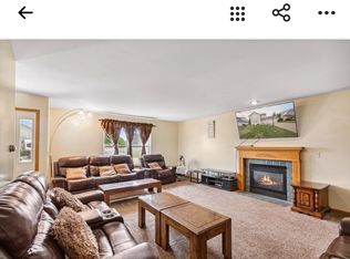 7575 Thornberry Dr, Freeland, MI 48623