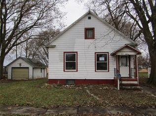 405 E McKibben St, Rossville, IL 60963