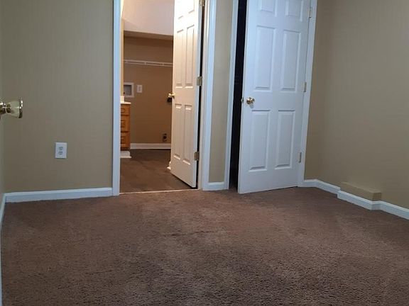 5th image of 244 S 2nd St #B