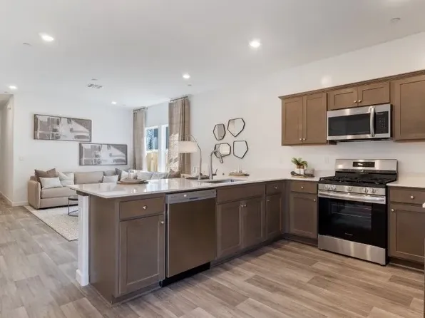 2776 N Janice Ave, Fresno, CA 93737