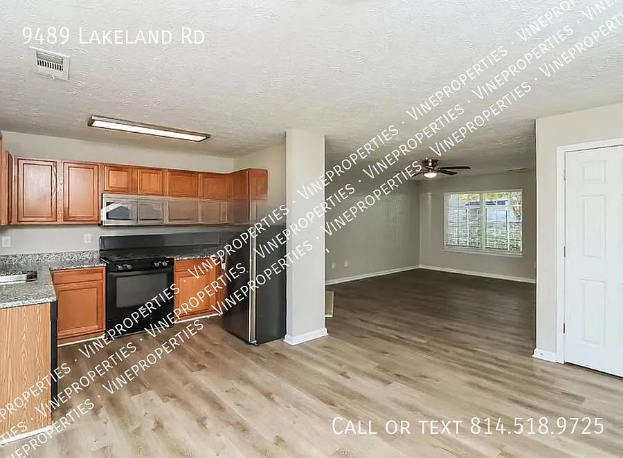 Discover Comfortable Living in this Charming Union city home — Photo 4