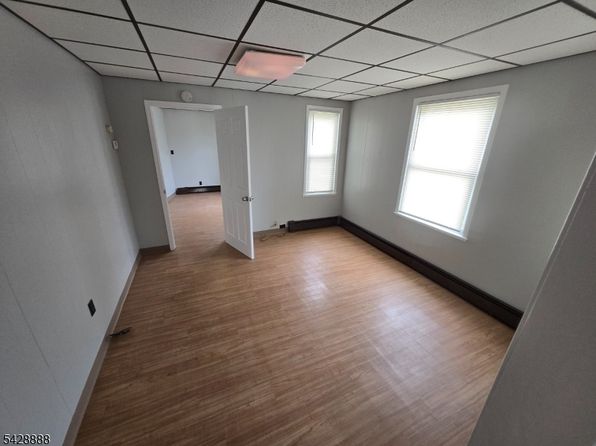 138 Hamilton Blvd #1L