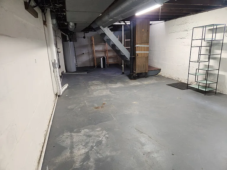 2842 Indianola Ave — Photo 6