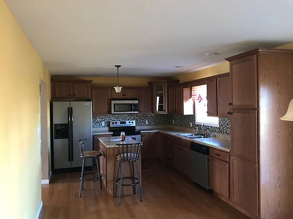 5th image of 131 Settlers Way