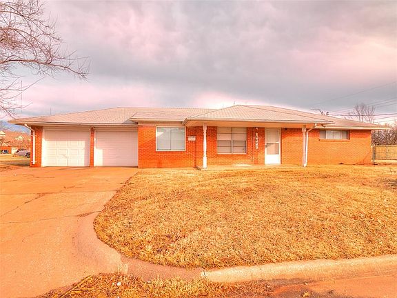 2nd image of 8420 N Harvey Pl
