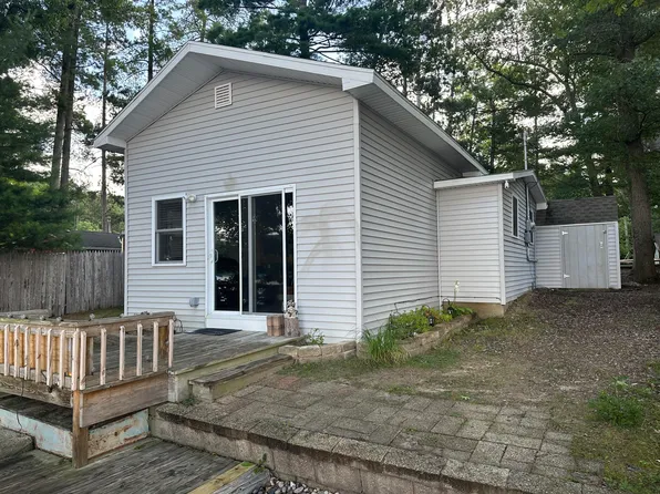 5211 N Red Maple St, Irons, MI 49644