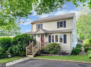 422 E Myrtle Ave, Feasterville Trevose, PA