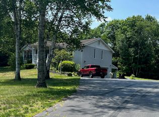 100 Pine Ln, Schroon Lake, NY 12870