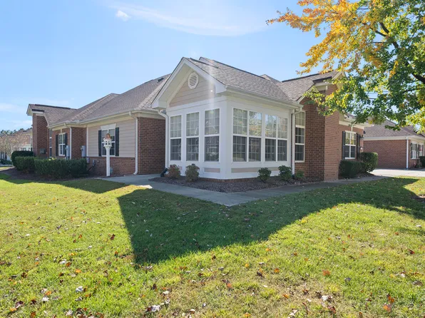 4720 Ivy Crest Ct, Raleigh, NC 27604