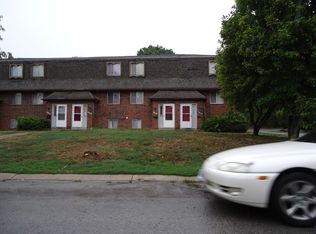 9824 Locust St, Kansas City, MO 64131