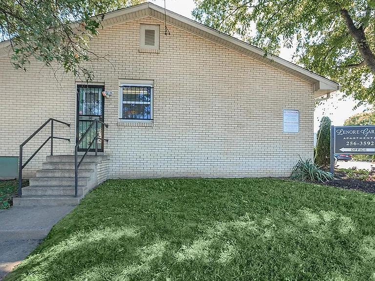 601 Crutcher St — Photo 25
