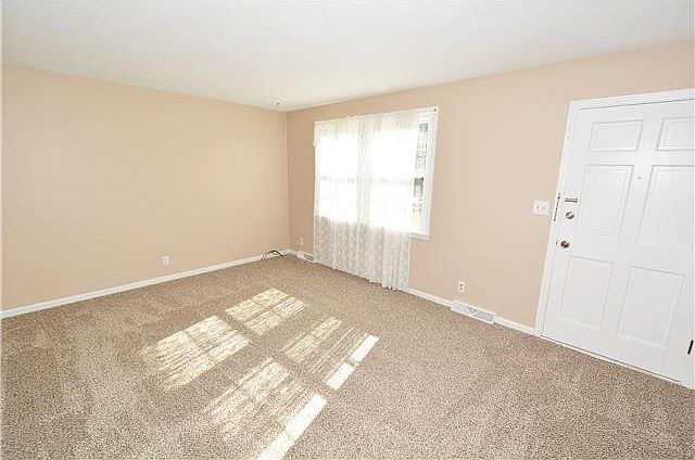 2nd image of 105 Dave Dr