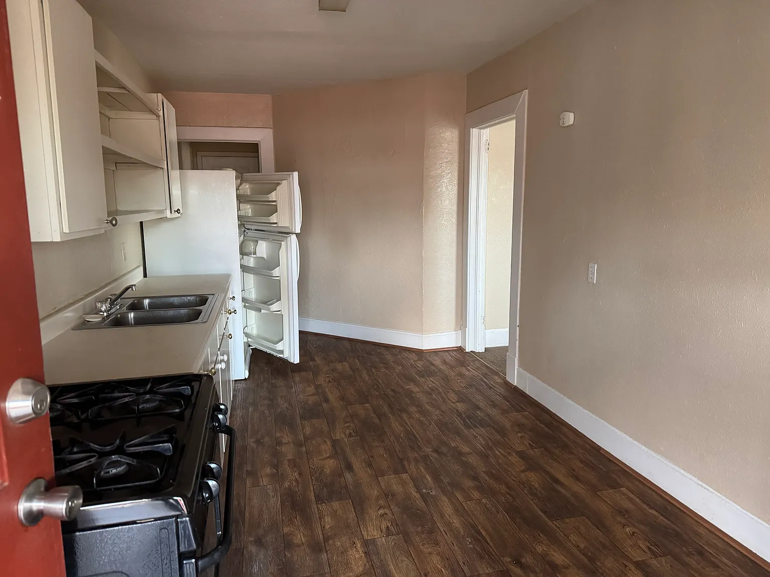 1 bed, 740 sqft, $775 — Photo 4