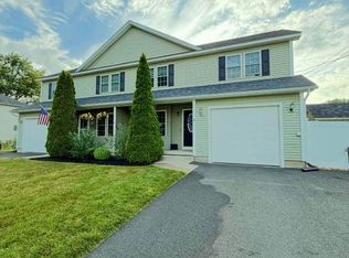 17 Hubbard St #B, Westfield, MA 01085