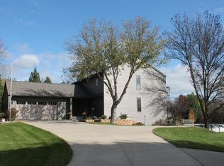 1119 Buck Ridge Dr NE, Rochester, MN 55906