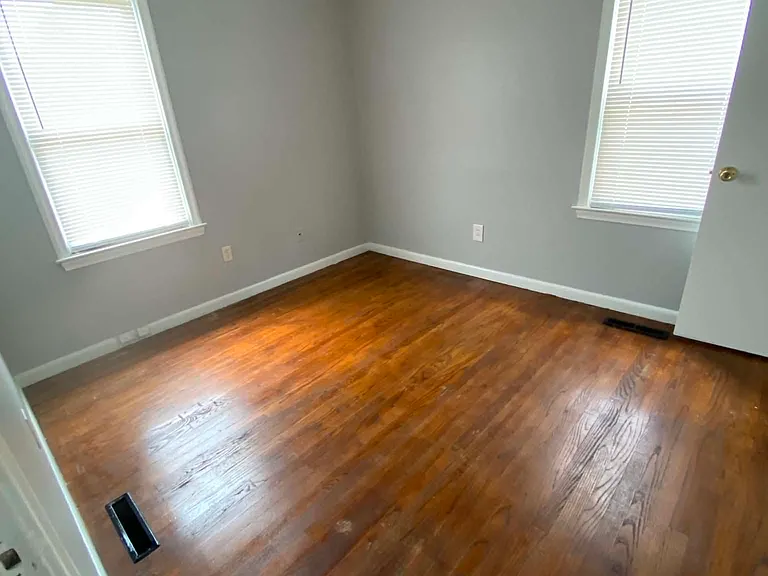 6798 Lozier Ave — Photo 13