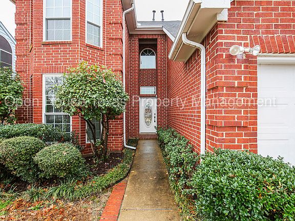 4th image of 2441 Creekhaven Dr