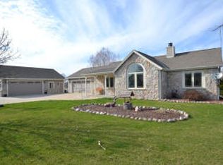 6156 Gwen Ln, Allenton, WI 53002