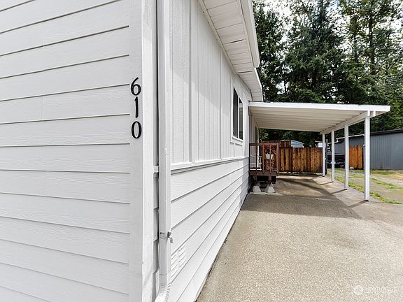 3rd image of 4248 A Street SE #610