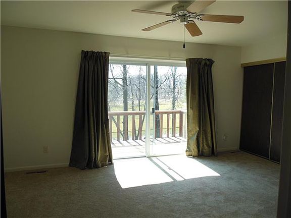 Master Bedroom w/Private Deck