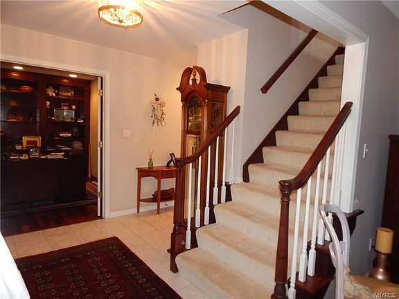 3rd image of 4170 Thornwood Ln