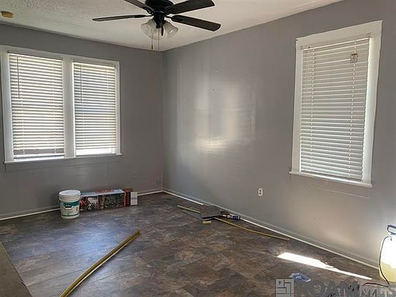 3rd image of 836 S 17th St