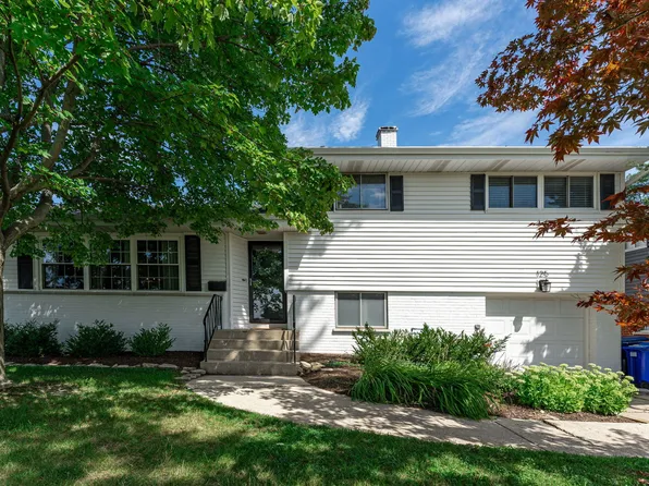 125 N Hazelton Ave, Wheaton, IL 60187