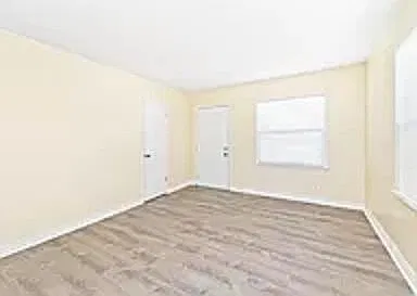 Studio, 500 sqft, $1,295 — Photo 2