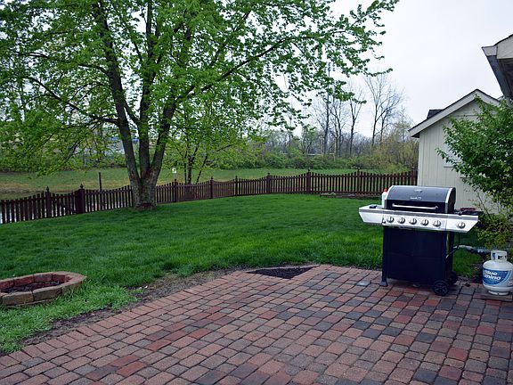 4th image of 5536 Oakcrest Dr