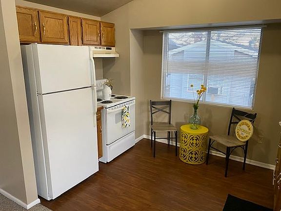 2nd image of 1150 W Red Hills Pkwy Unit 184