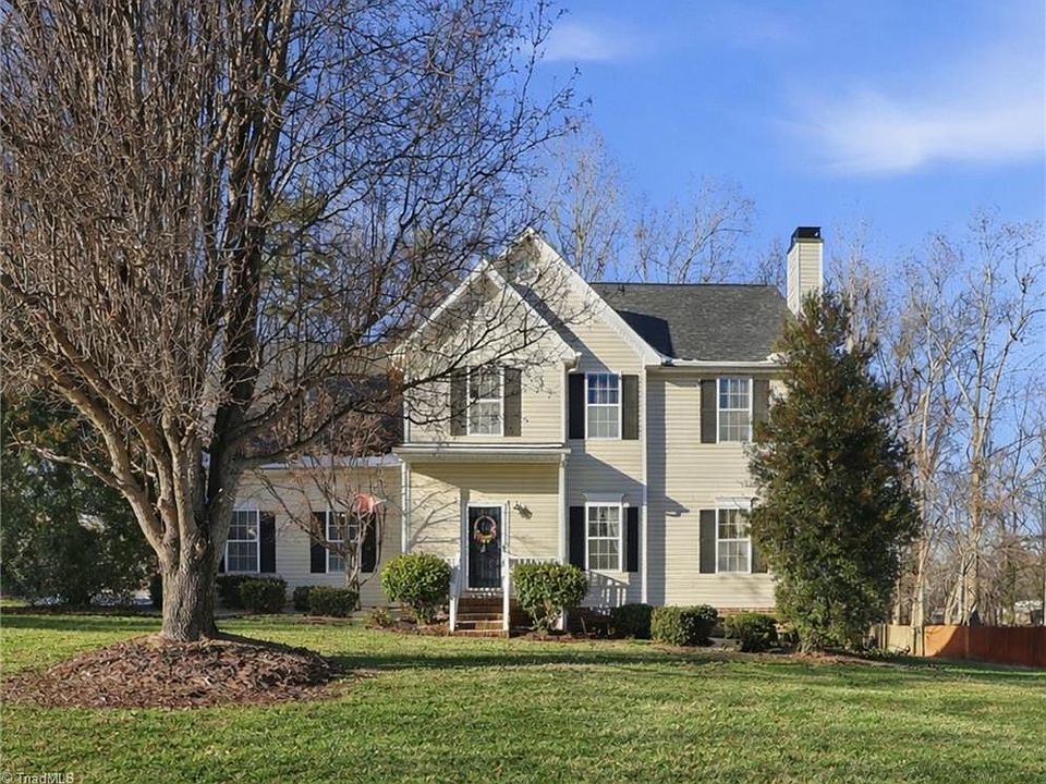 1st image of 3792 Northumberland Dr