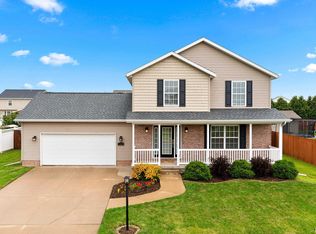 800 Patricia St, Washington, IL