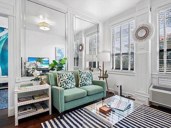 4th image of 235 Sunrise Avenue #1024