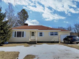 2250 Shore Dr, Marinette, WI 54143