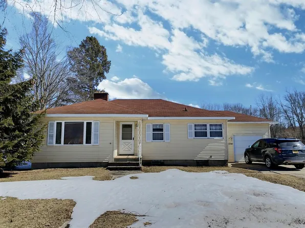 2250 Shore Dr, Marinette, WI 54143