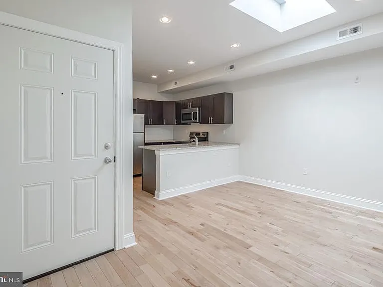 321 N Preston St #3 — Photo 7