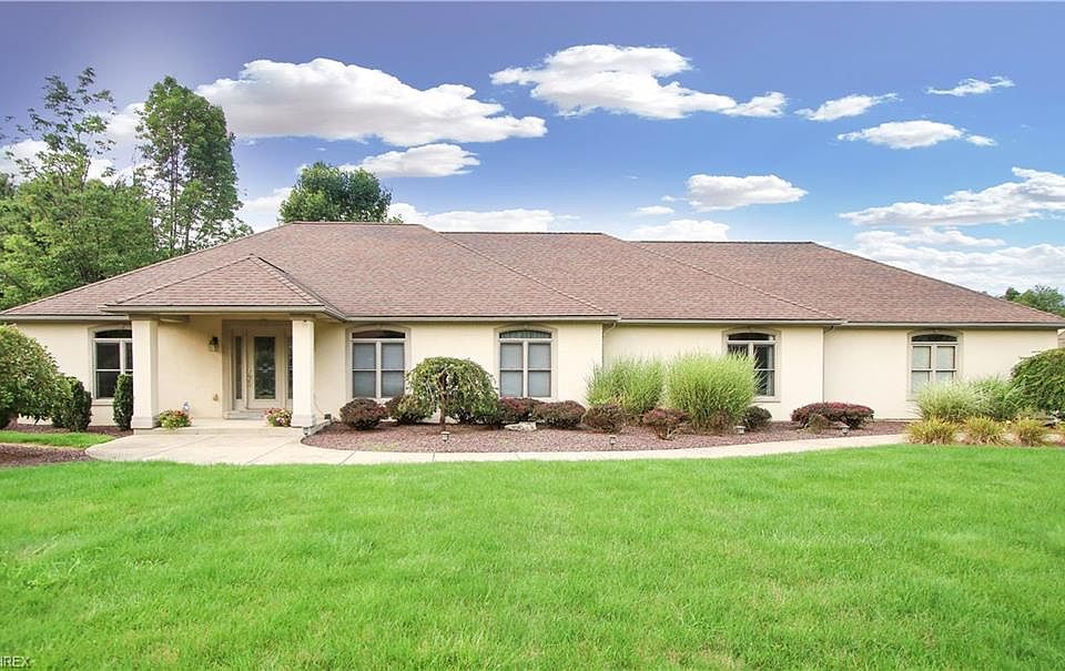 1st image of 1322 Meadowood Cir