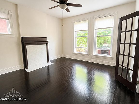 2nd image of 409 Fountain Ct