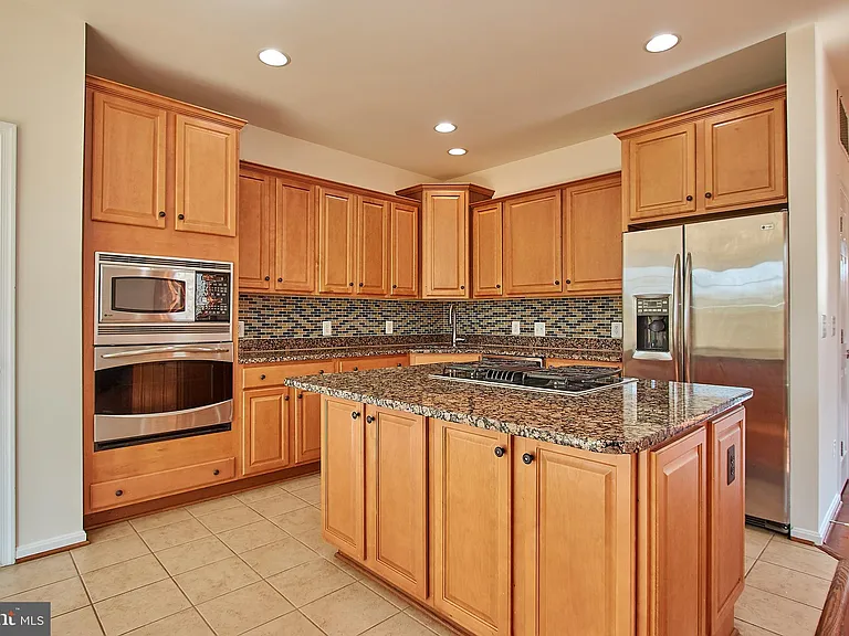42649 Macauley Pl — Photo 10