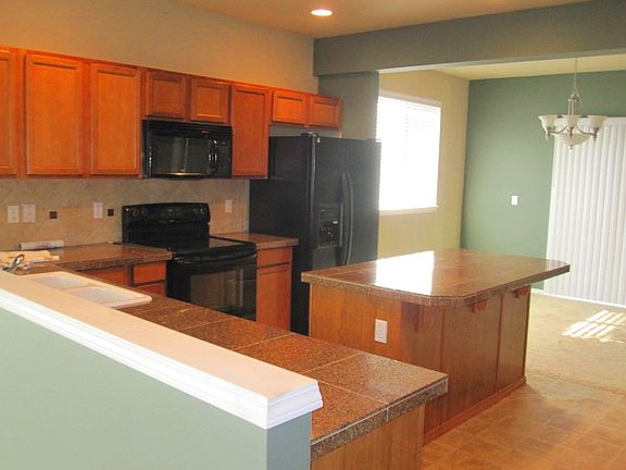 4th image of 5203 147th Street Ct E