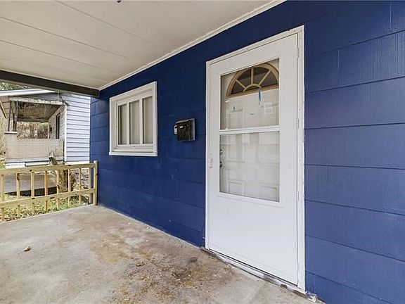 3rd image of 2322 Patterson Ave