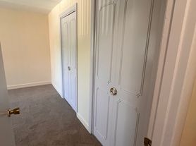 52 Main St