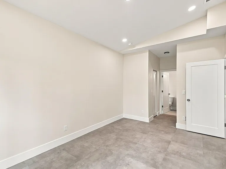 4701 Evergreen Ave — Photo 8