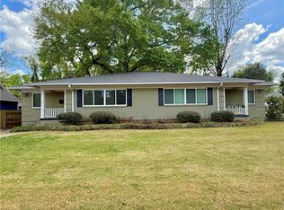 141/143 W Drake Ave, Auburn, AL 36830