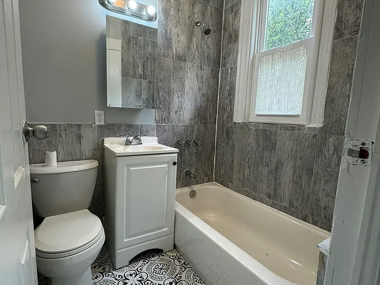 Modern Bathroom