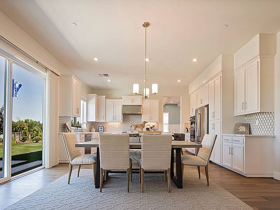 Interior Primrose Kitchen