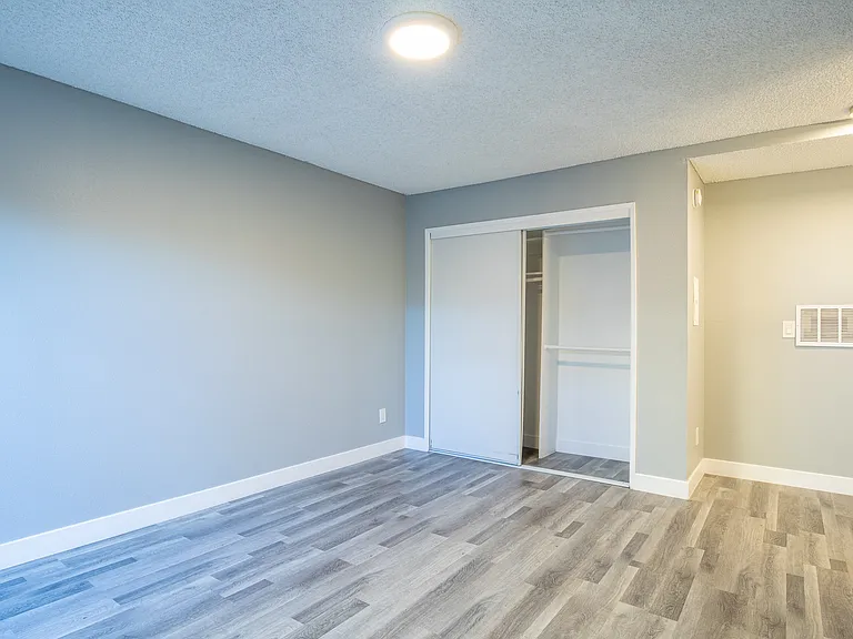 Saticoy Apartments — Photo 30