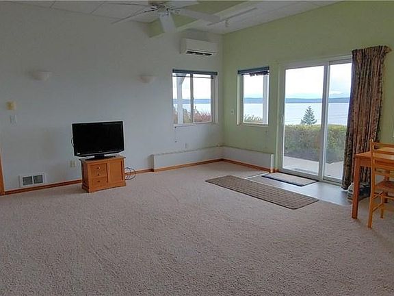 5th image of 325 Laguna Vista Ter #B